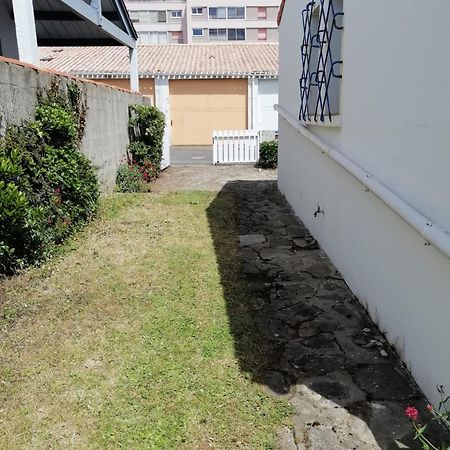 Maison Deux Chambres Avec Jardin A 100M De L'Ocean Les Sables-dʼOlonne Exteriör bild